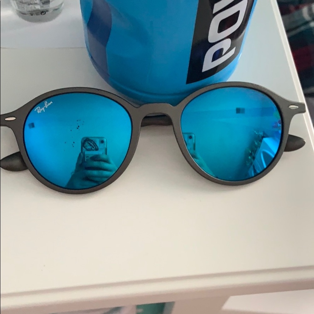 Blue Ray Bans